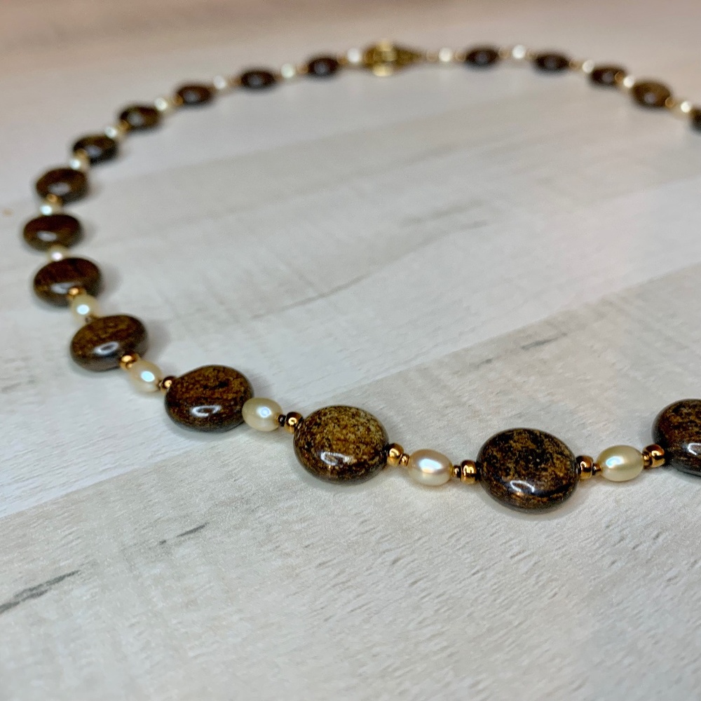 Stone Faux Pearl Necklace